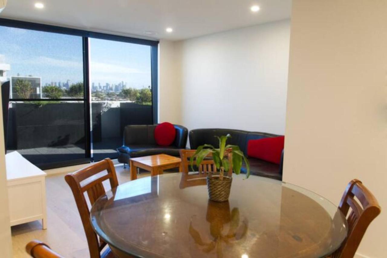 New Spacious 2 Bedroom With Gorgeous City Views Melbourne Luaran gambar