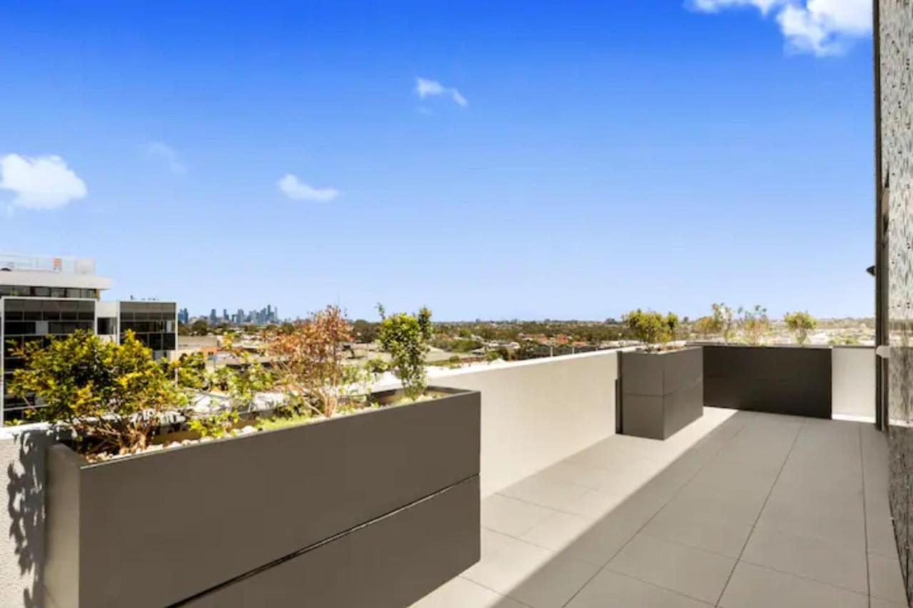 New Spacious 2 Bedroom With Gorgeous City Views Melbourne Luaran gambar